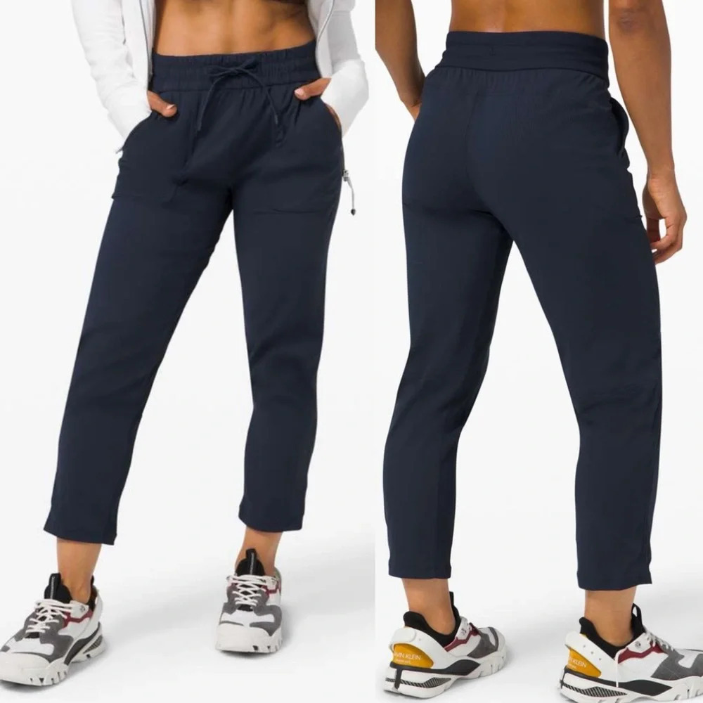 Lululemon Beyond the Studio Crop True Navy Sz 2
